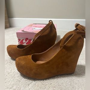 Jeffrey Campbell - *New* Adelaide platform wedges